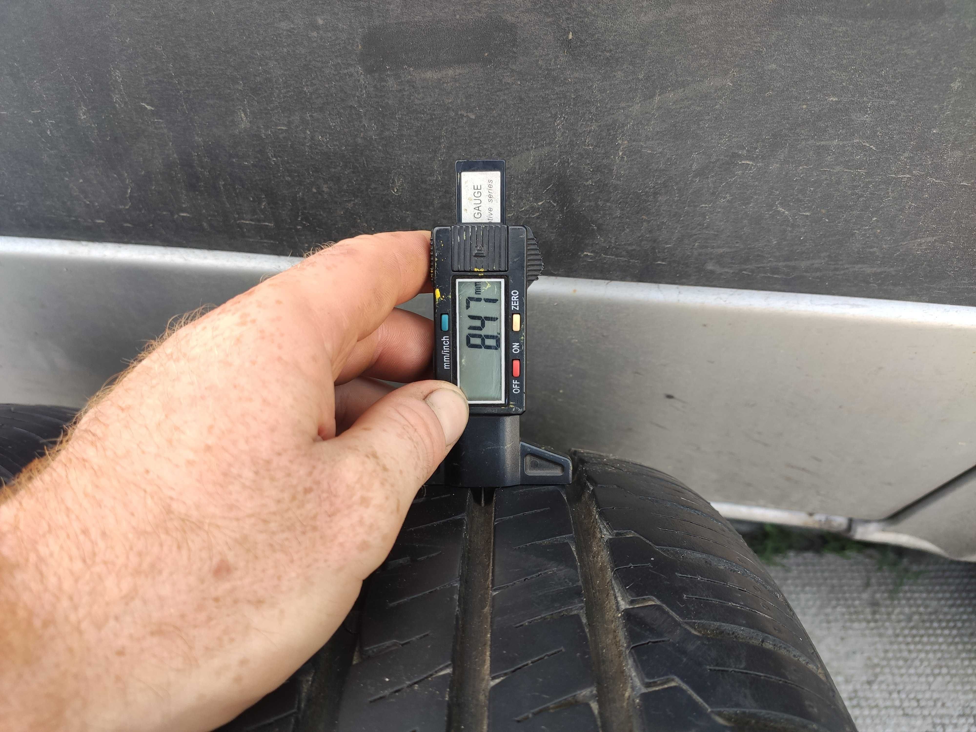 2бр Летни Гуми 195 60 16 С - Hankook - DOT 2021