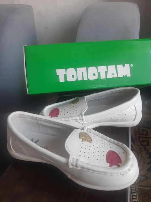 Продам обувь детскую