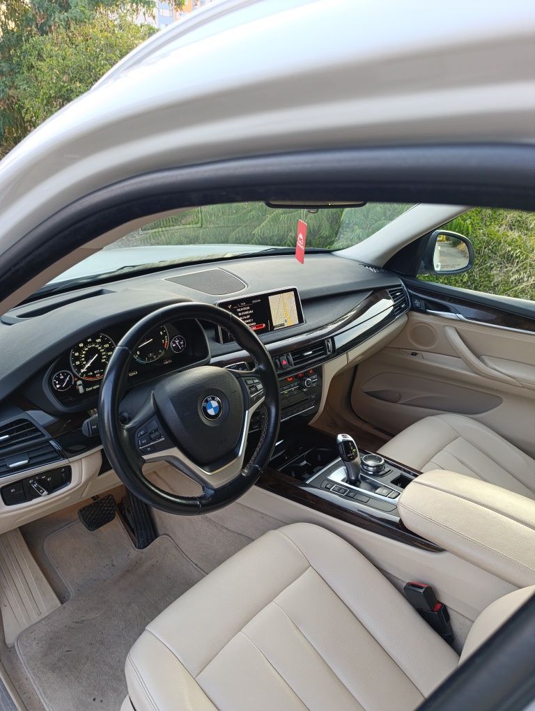 BMW X5 f15 35i Безупречно състояние!