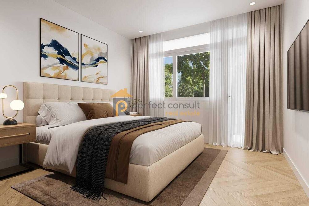 Продава се Тристаен апартамент в Пловдив, Христо Смирненски - 100 кв.м за 2185 €/кв.м - Снимка #3