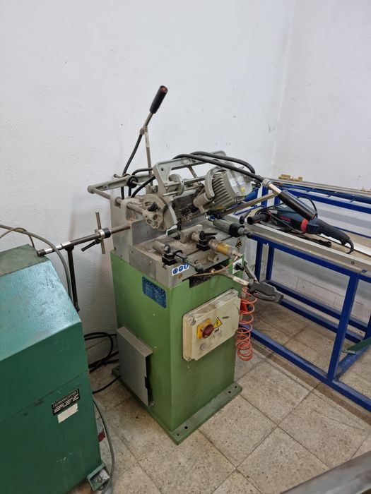 Vand linie de productie tamplarie PVC functionala la lichidare