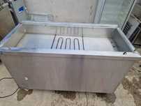 Vitrina calda sau  rece , frigider, vitrina ingrediente, saladeta