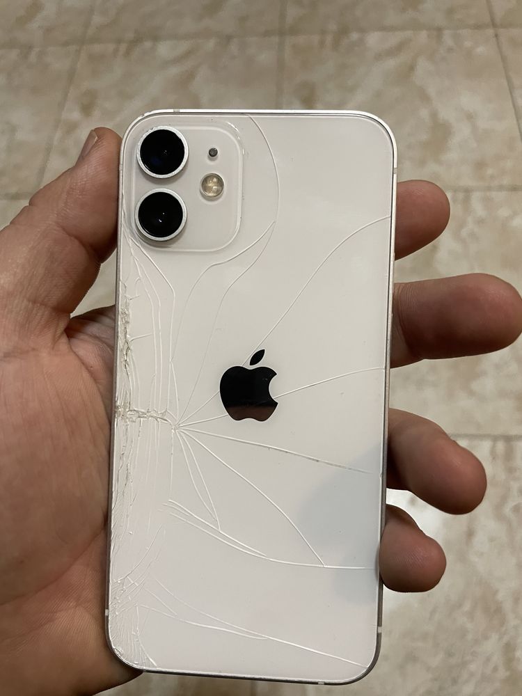 Iphone 12 mini holati yahshi