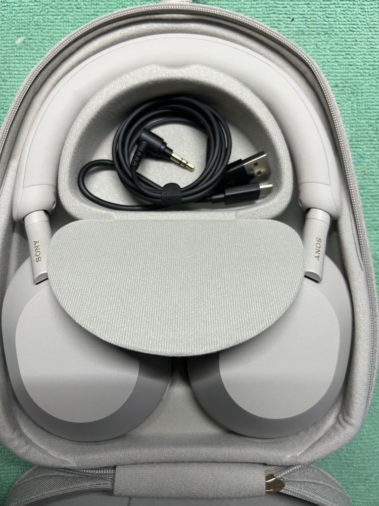 Sony - WH-1000XM5 Безжични слушалки с микрофон, ANC, сребрист цват