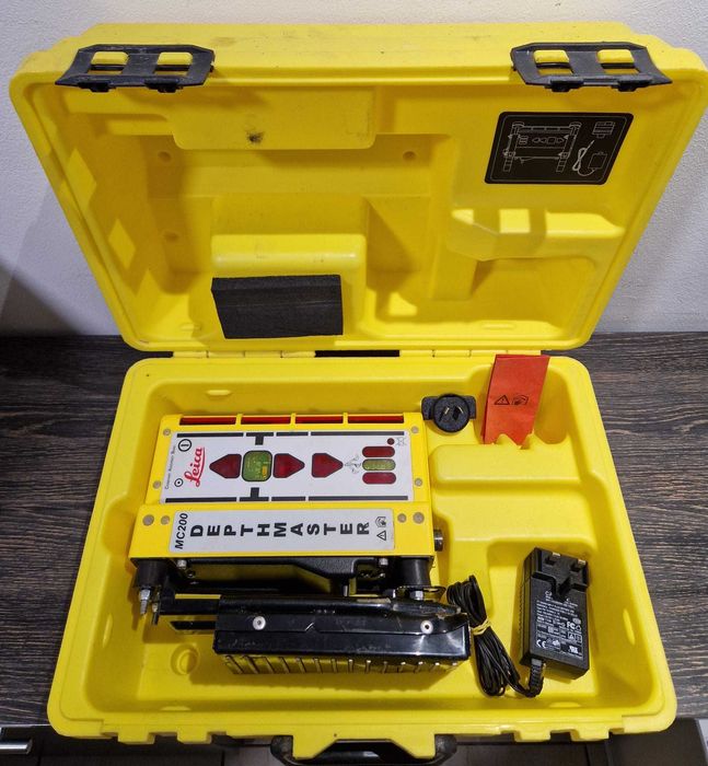 Laser excavator, Ciocan demolator KANGO 2500 si Incalzitor portabil