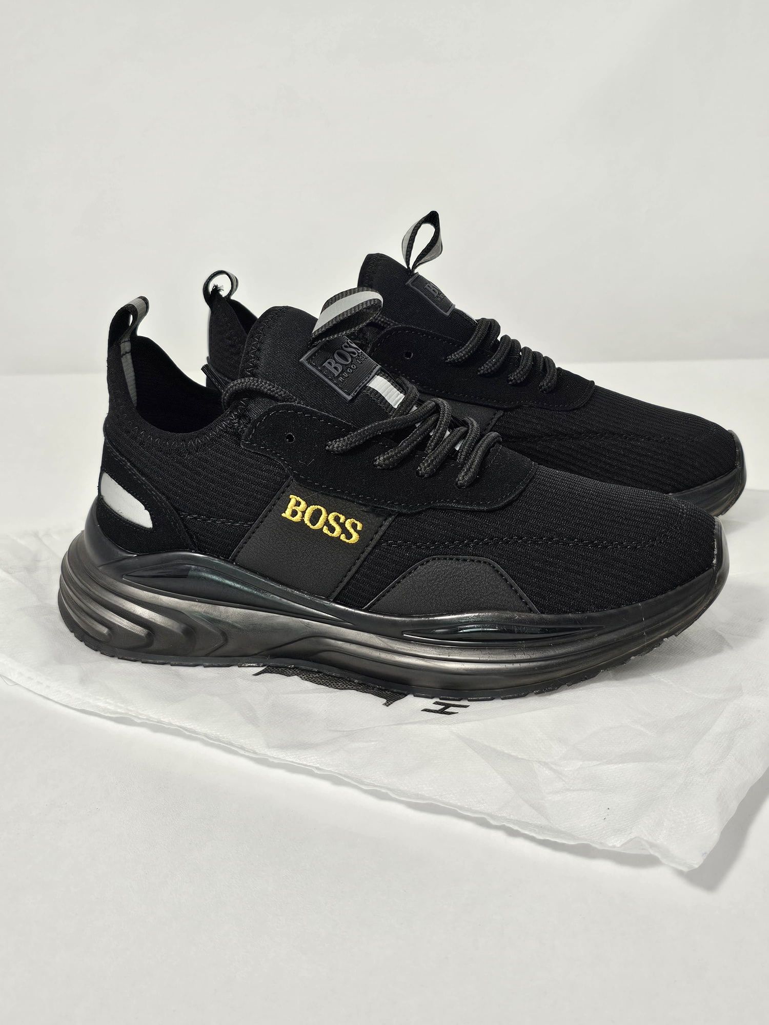 Adidași Hugo boss