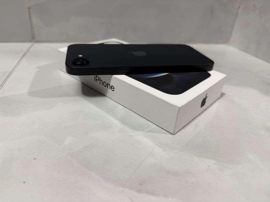 Iphone 16e, Black, 128Gb, Liber de Retea