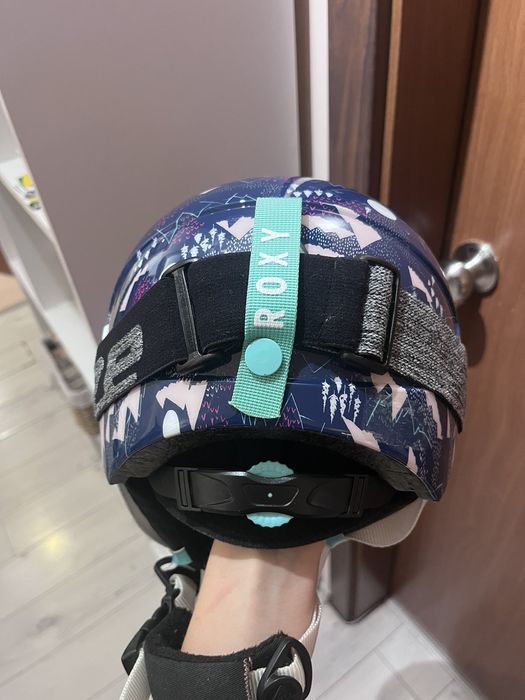 Ски каска с очила