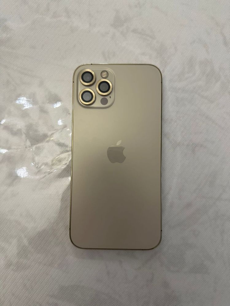 IPhone 12 pro золотистый