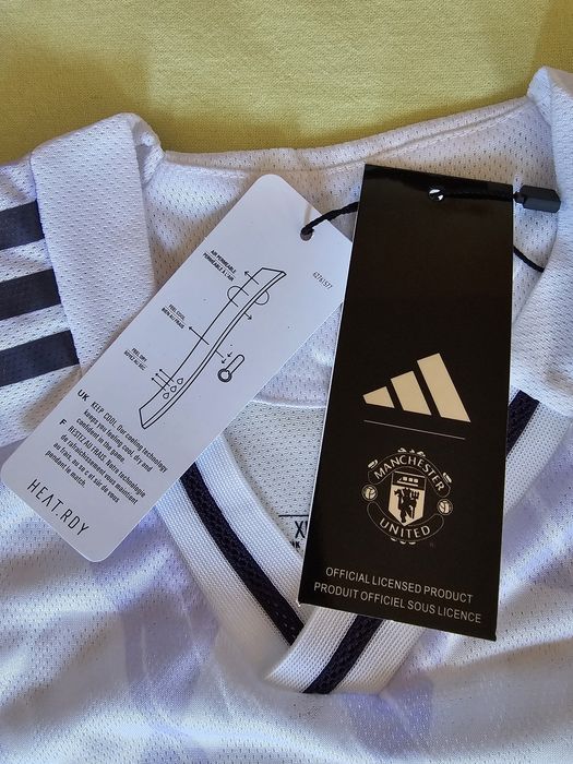 Manchester United тениска сезон 25/26