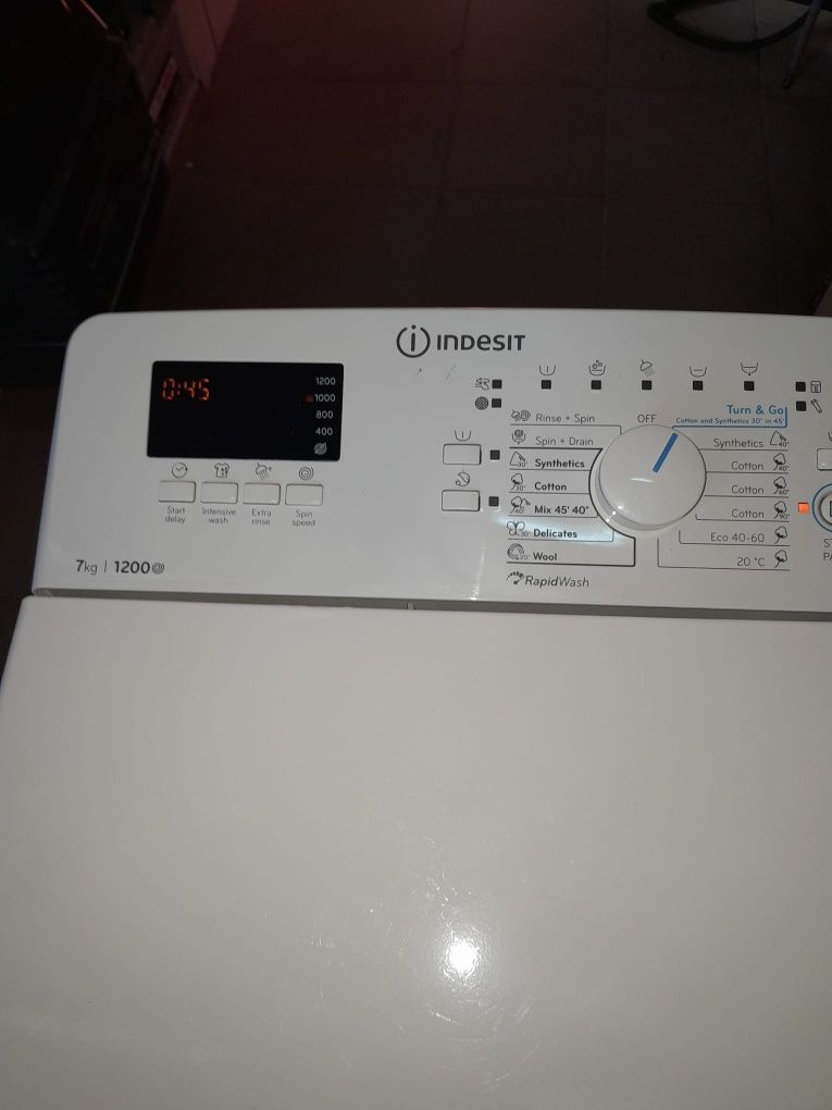 Masina de spalat indesit