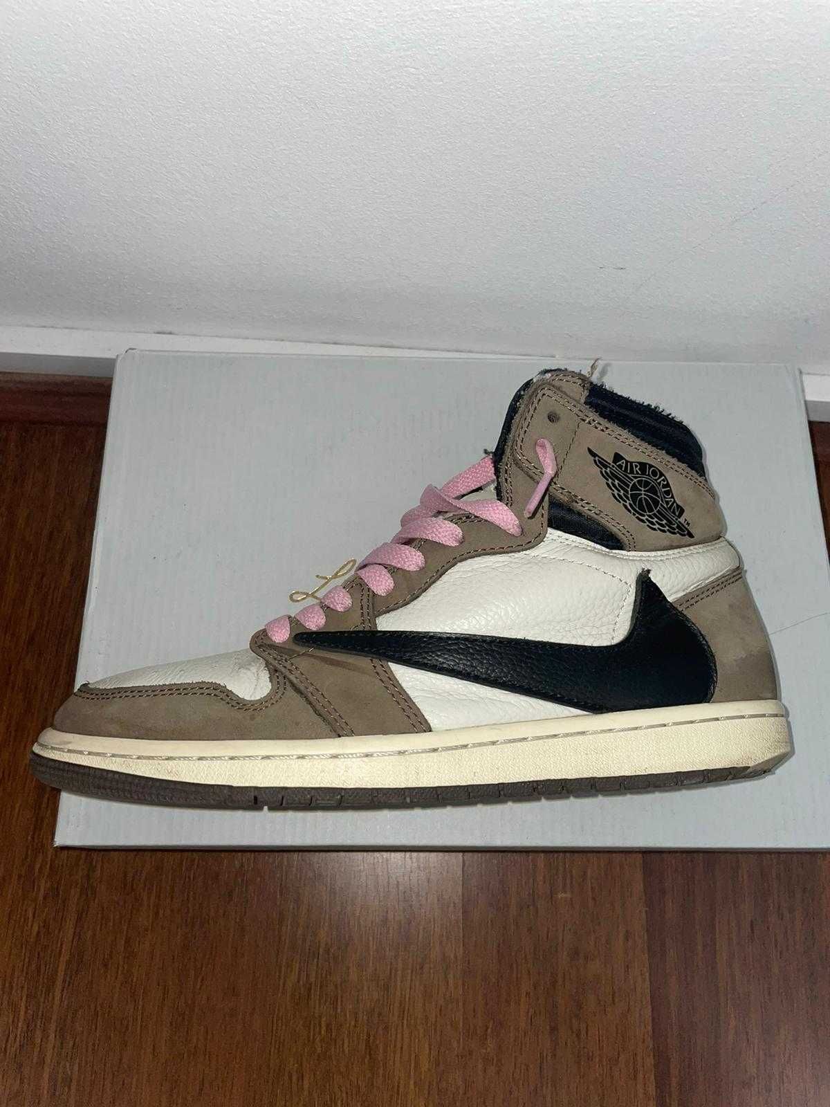 Jordan 1 Retro High Travis Scott Mocha