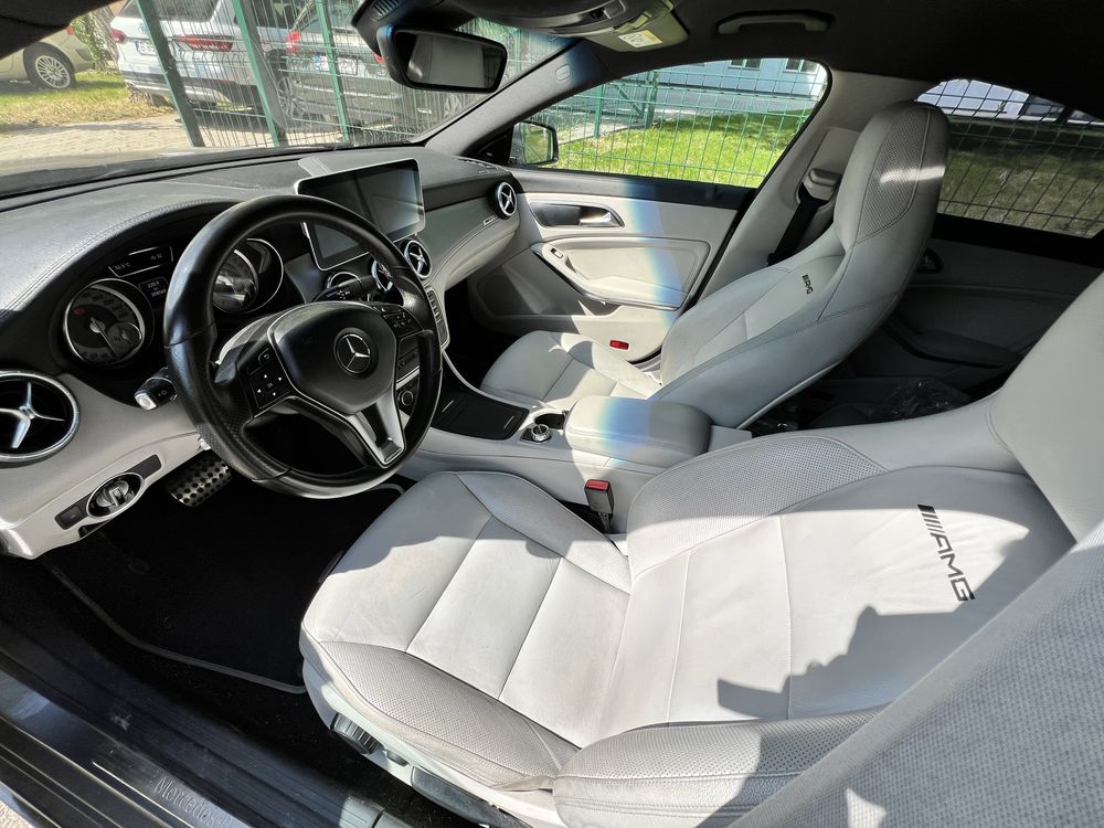 Mercedes Benz CLA 250 AMG 211 CP Benzina