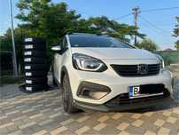 Honda Jazz Honda Jazz Crosstar Hybrid pret detuctibil