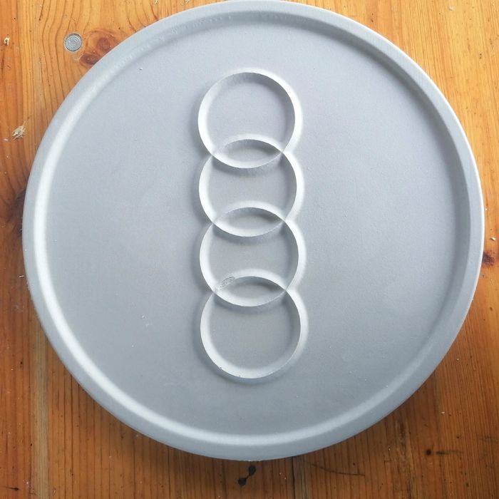 Placi decorative ipsos mărci auto