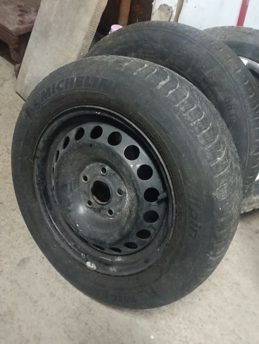 Cauciucuri iarna plus jante 195/65/15