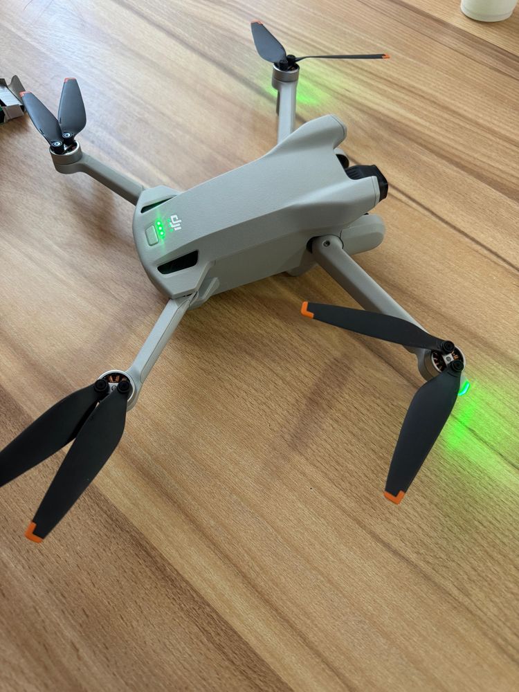 Dron Dji mini 3 Dji RC