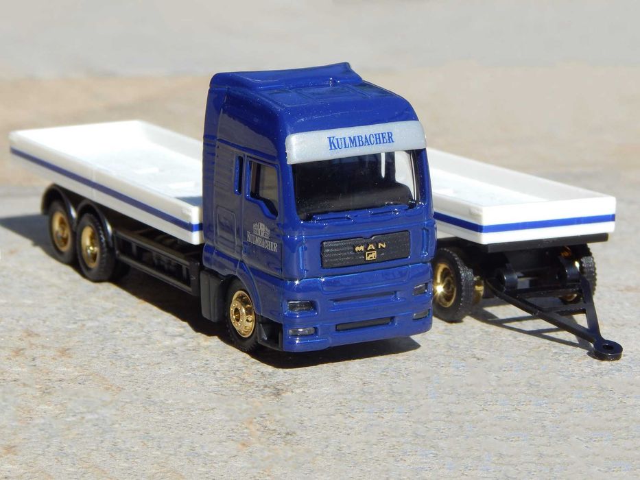 Macheta camion MAN TGA 2000 + remorca Kulmbacher scara 1:87