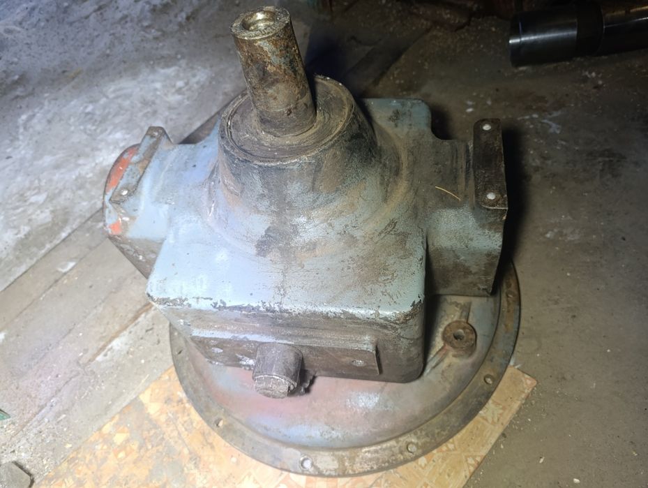 Редуктор отбора мощности Bondioli на комбайн вектор (ямз236)