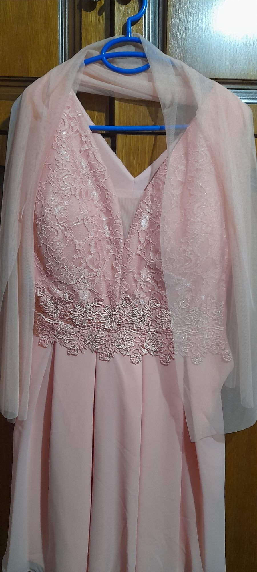 Rochie elegantă roz