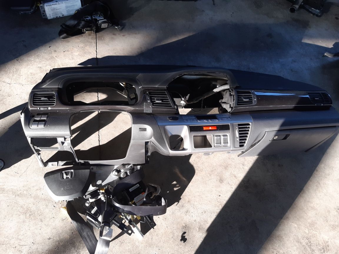 Plansa bord cu air baguri honda FRV 2007