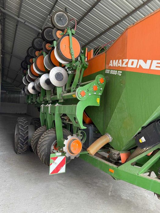 Semanatoare prasitoare de precizie  AMAZONE EDX 9000-TC