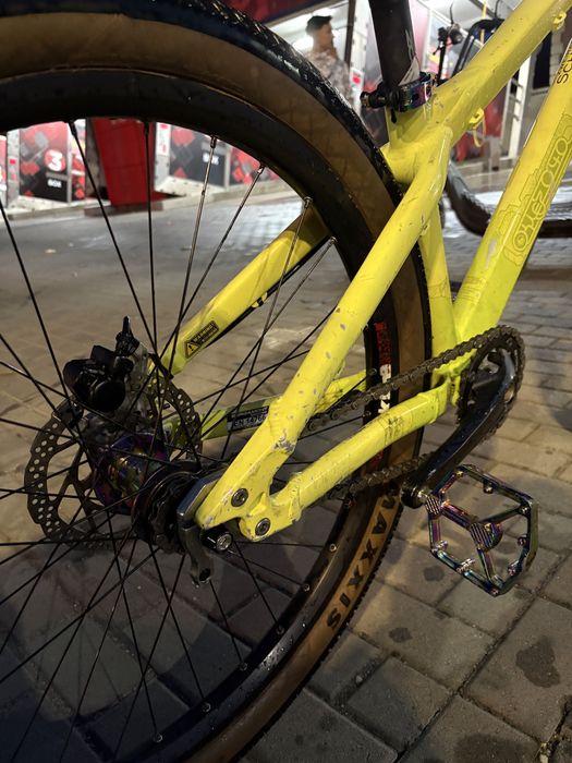 Vând bicicletă dirtjumper Bergamont