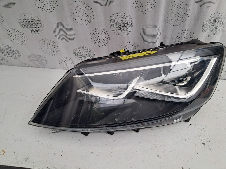 Фар Seat Alhambra