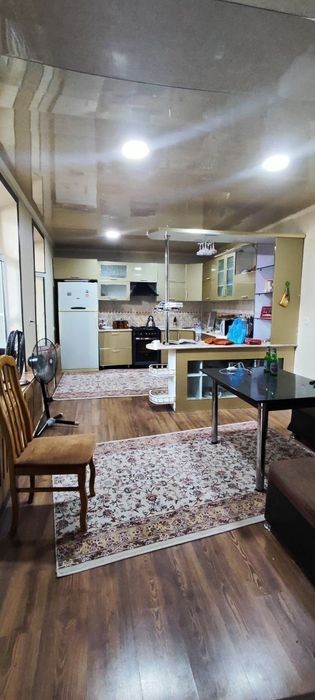 9,5-Соток. Дом. 6-Комн. Участок. Ункурган. Кибрай.