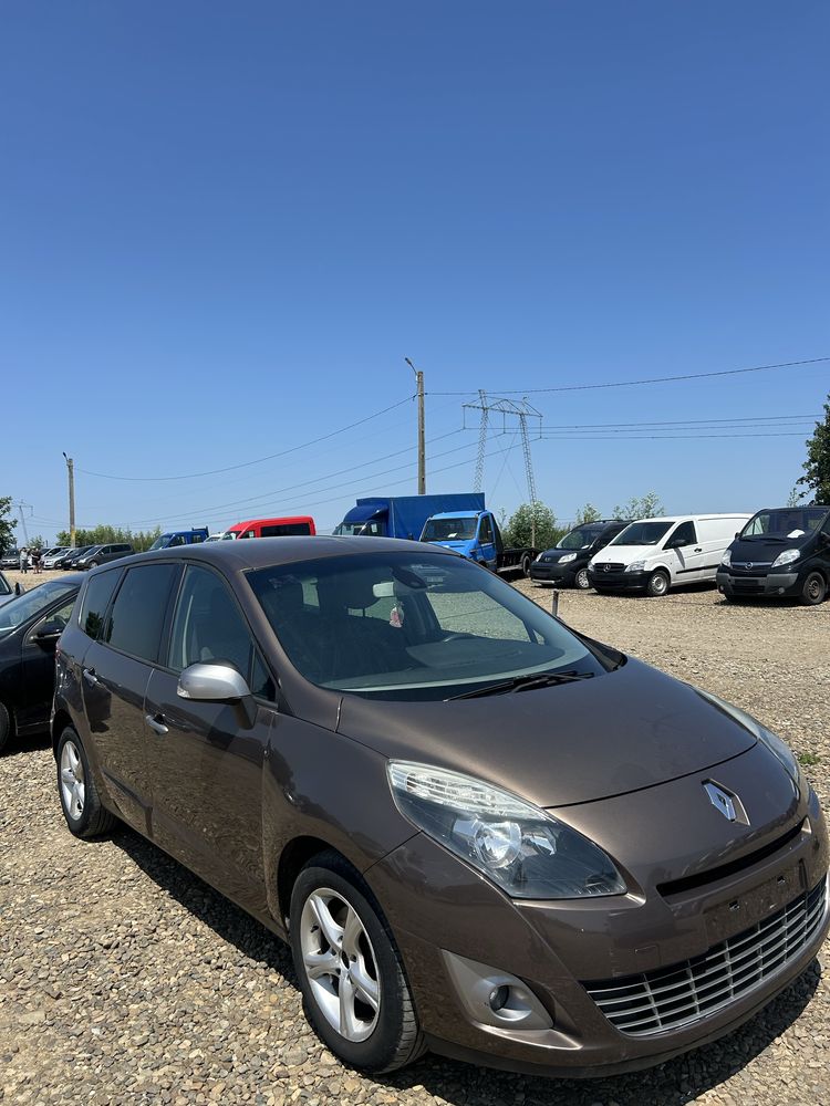 URGENT  Renault Grand Scenic 1.5 dCi