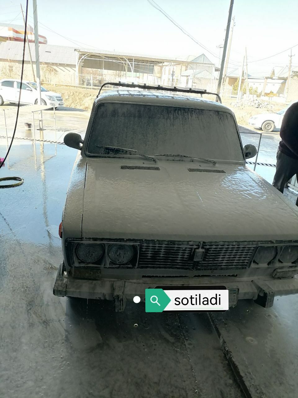 Sotiladi mashina