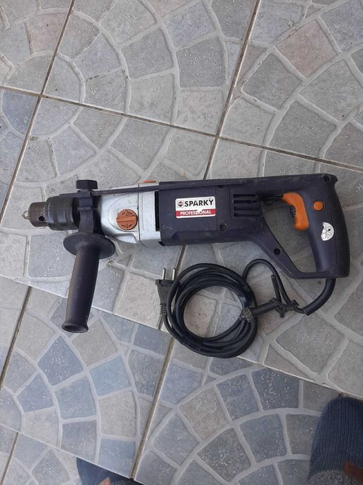 Разпродажба на електроинструменти и машини – изгодно!