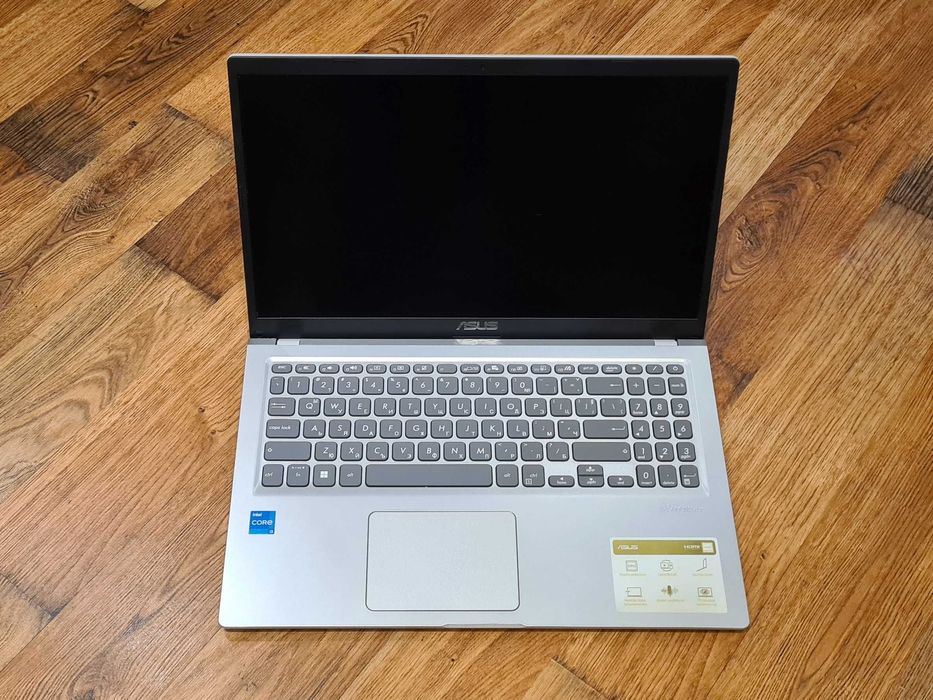 Лаптоп ASUS X515EA-BQ312 като нов