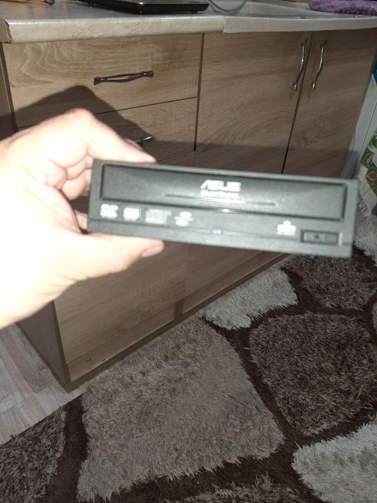 DVD записвачка Asus DRW-1814BLT