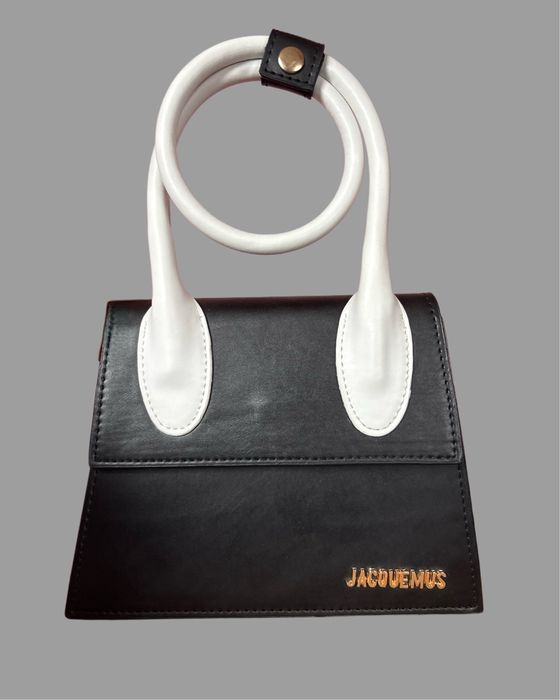 Чанта jacquemus.