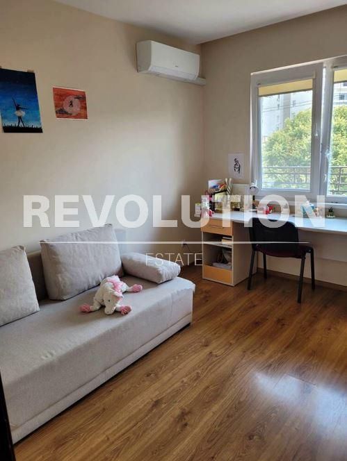 Дава се под наем Тристаен апартамент в Варна, Чайка - 90 кв.м за 600 € - Снимка #4