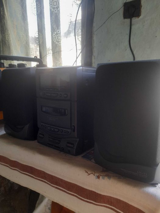 Minisisyem audio jvc uxt1