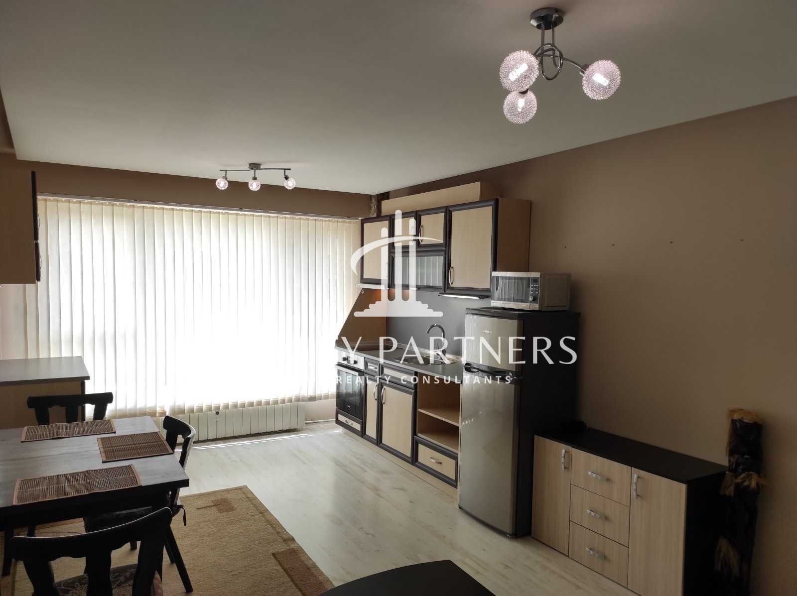 Продава 1-стаен апартамент - кв. Изток, гр. Перник
