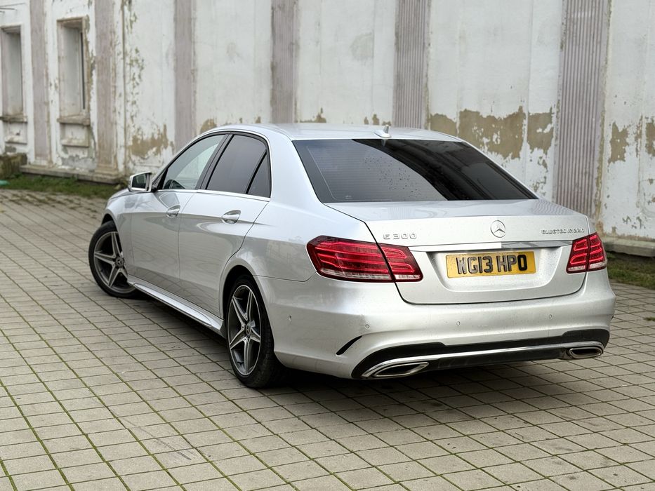 Mercedes-Benz E-klasse  E300 Bluetec Hybrid  volan dreapta uk