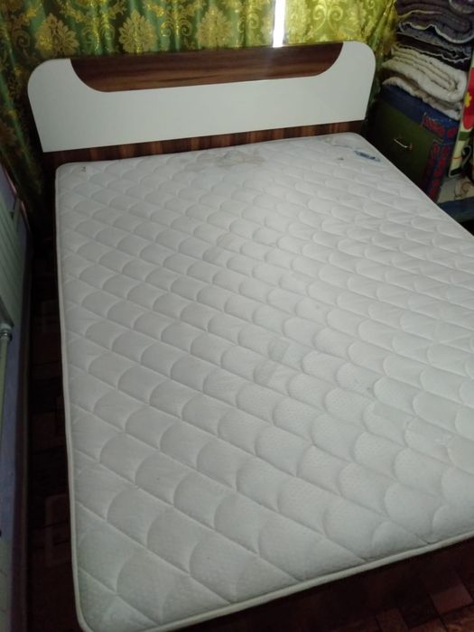 Продам кровать б/у