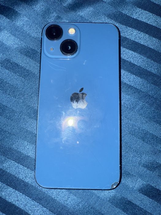Iphone 13 mini sotiladi yaxshi xolatda