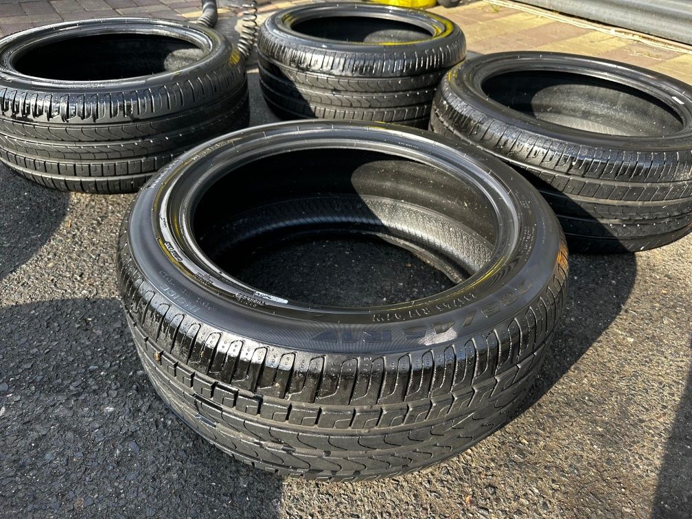 Anvelope vara Pirelli 235 45 R17 și 225 45 R18  Goodyear Bridgestone