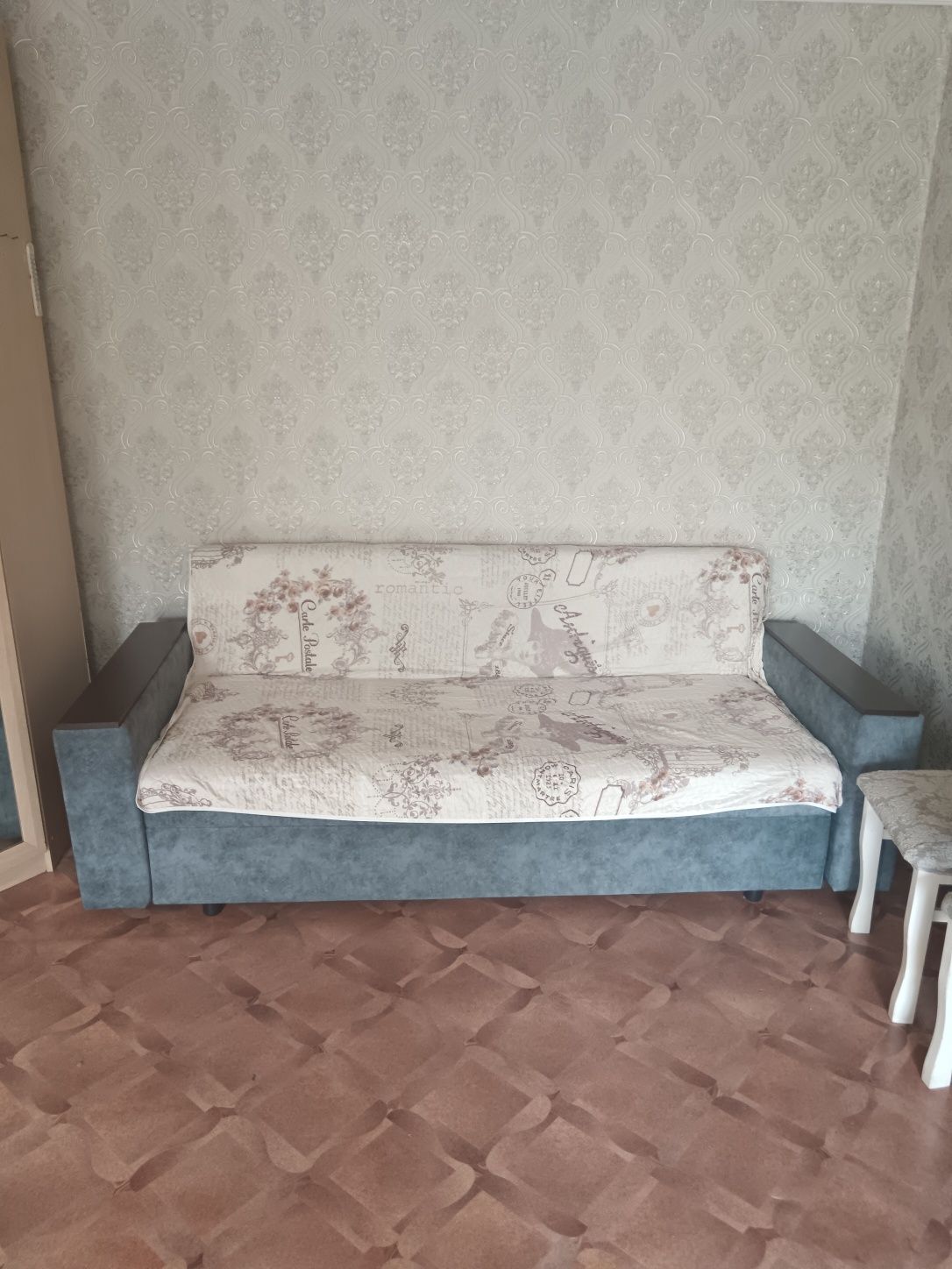 Продам диван в хорошем состояний