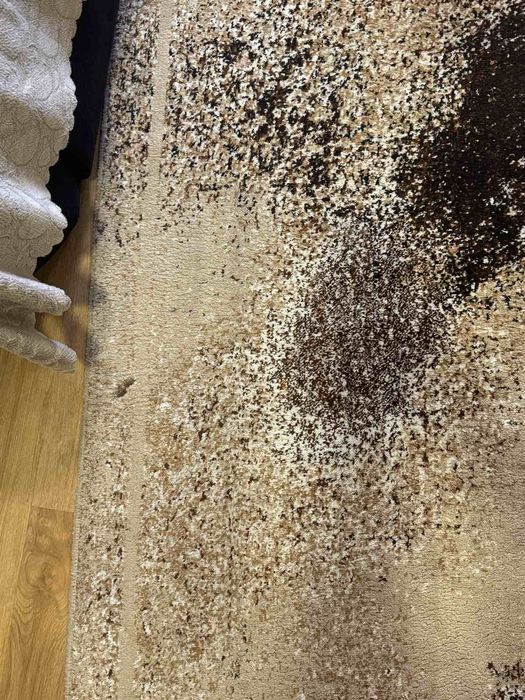 Продавам килим 193см/320см . Производител Сливен