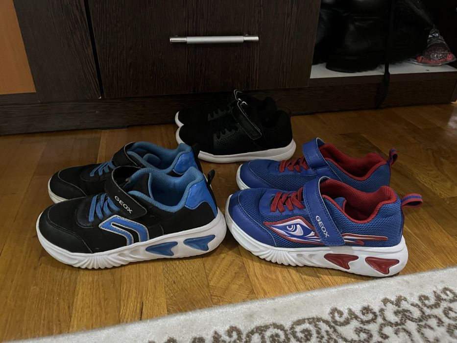 Adidasi geox lumini  30