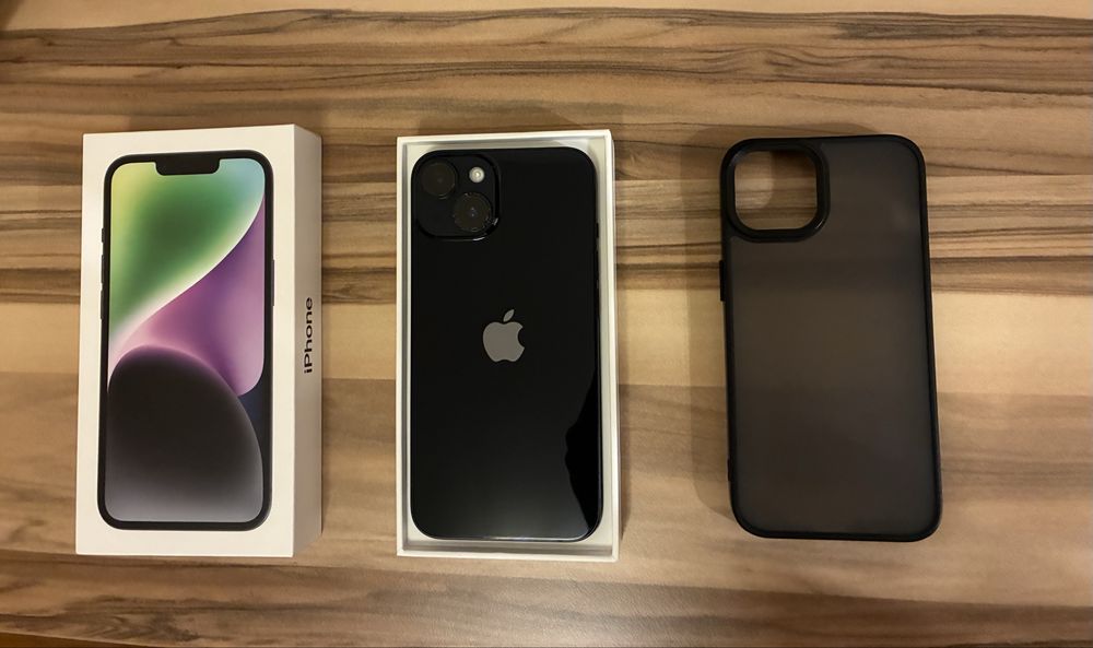 Iphone 14 128 GB + зарядно,калъф,протектор