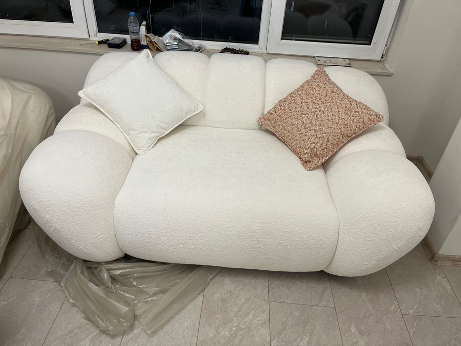 Диван cloud чисто нов