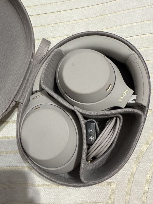 Наушники Sony WH-1000ХM4