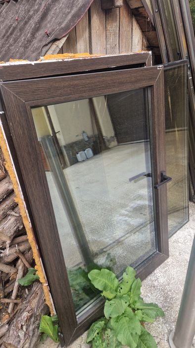 Usi si ferestre termopan