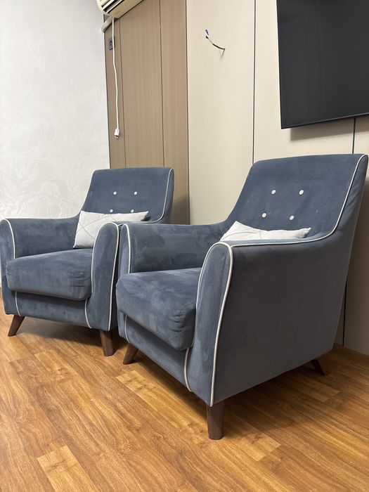 Кресло в отличном состоянии, 2 шт.